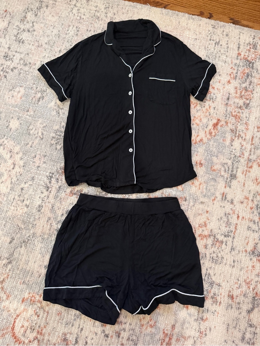 Black Short-Sleeve Pajama Set with White Piping - Women